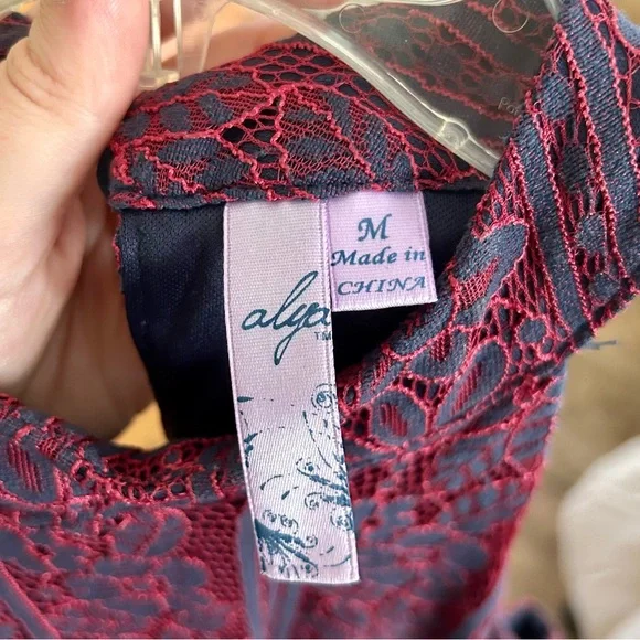 Burgundy & Purple Knee-length Dress - Picture 6 of 7